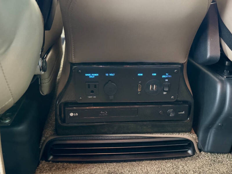 2016 Mercedes-Benz Metris Passenger