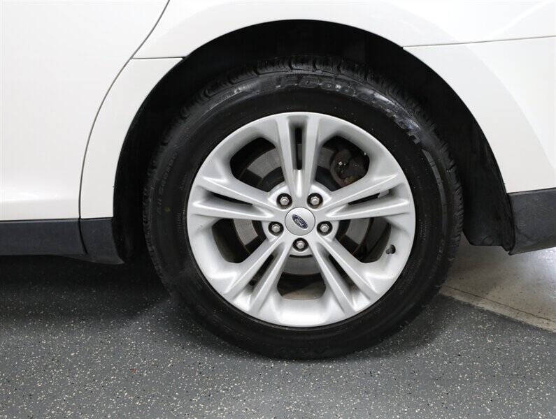 2015 Ford Taurus SEL
