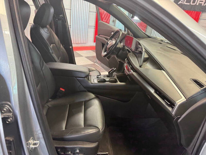 2024 Cadillac XT4 Premium Luxury