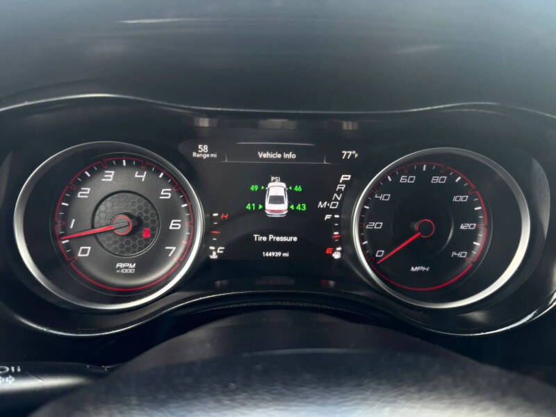 2015 Dodge Charger SE