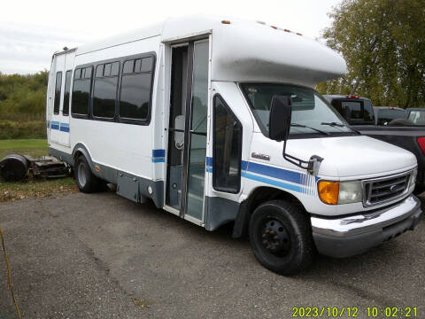 2006 Ford E-Series for sale at Dales Auto Sales in Hutchinson MN