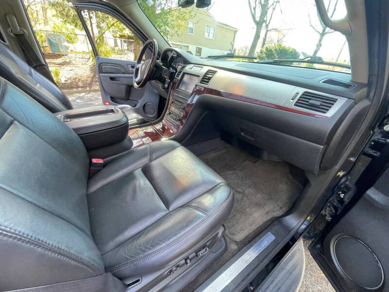 2013 Cadillac Escalade ESV Luxury
