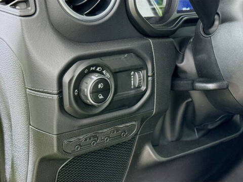 2025 Jeep Gladiator High Tide