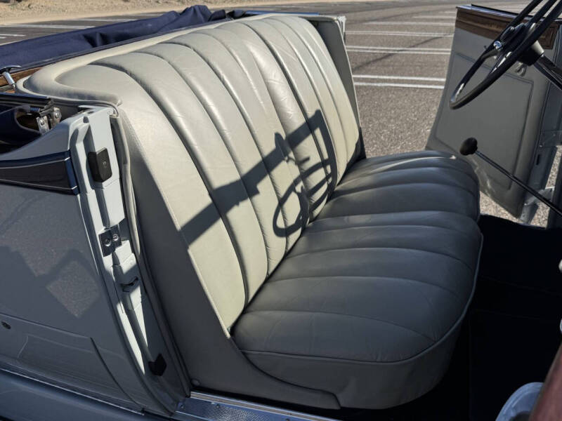 1932 Packard Deluxe 8