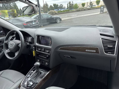 2016 Audi Q5 2.0T quattro Premium Plus