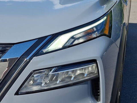 2022 Nissan Rogue SL