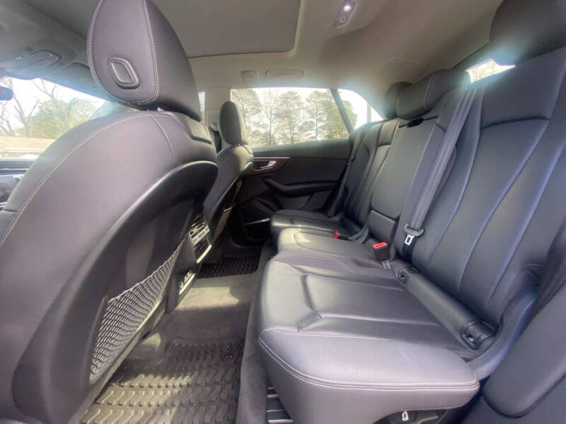 2019 Audi Q8 quattro Premium Plus 55 TFSI