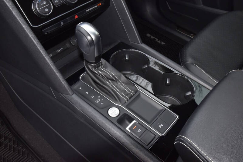 2022 Volkswagen Atlas V6 SE
