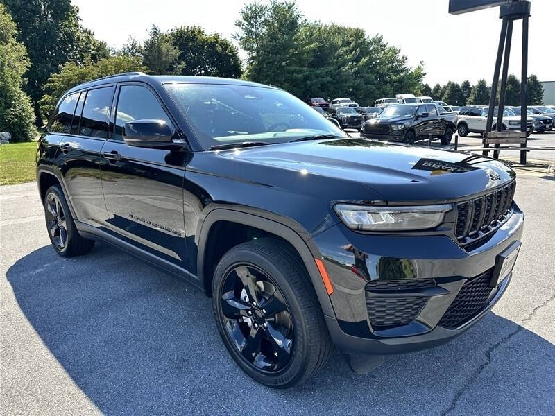 2023 Jeep Grand Cherokee Altitude