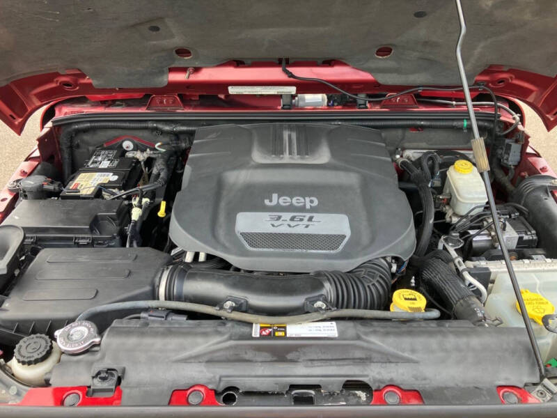 2012 Jeep Wrangler Unlimited Sahara