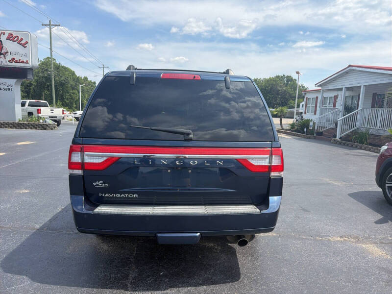 2017 Lincoln Navigator Select