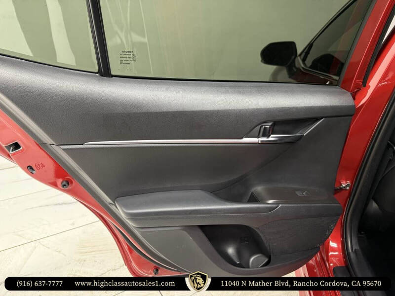 2022 Toyota Camry SE