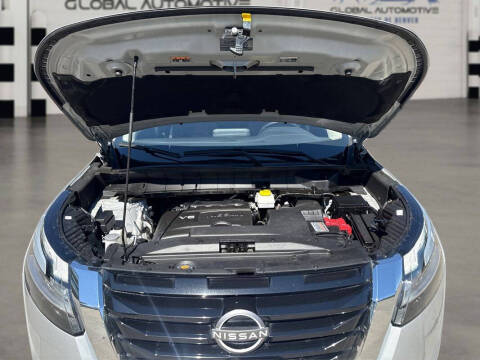 2022 Nissan Pathfinder SV