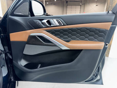 2021 BMW X6 M