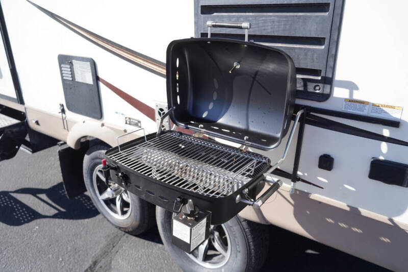 2016 Rockwood Ultra-Lite 2720 WS