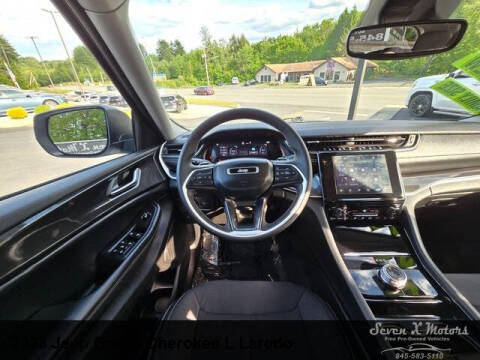 2023 Jeep Grand Cherokee L Laredo