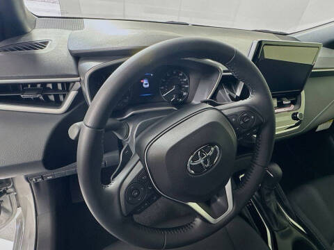 2025 Toyota Corolla Hatchback SE