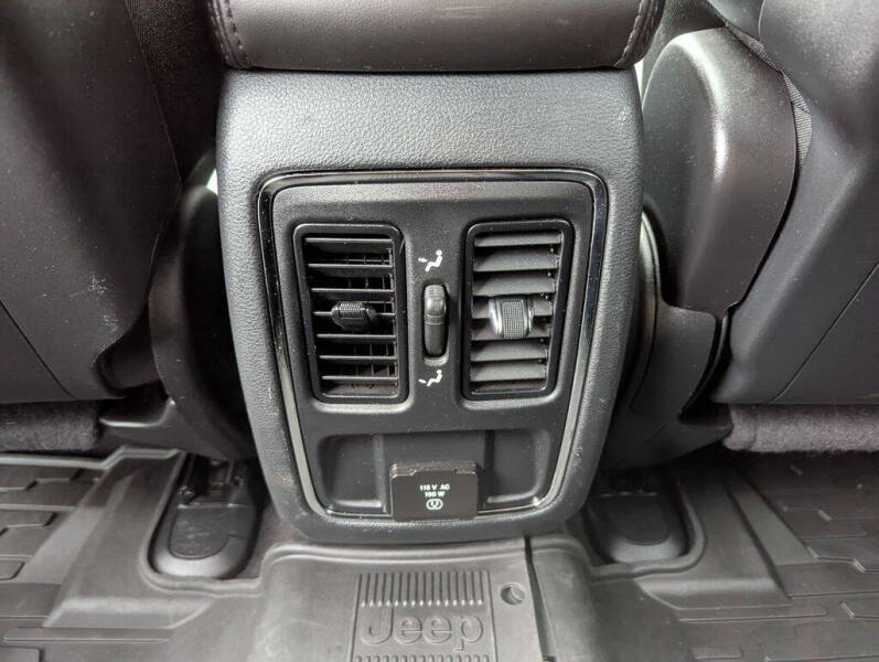 2020 Jeep Grand Cherokee Altitude