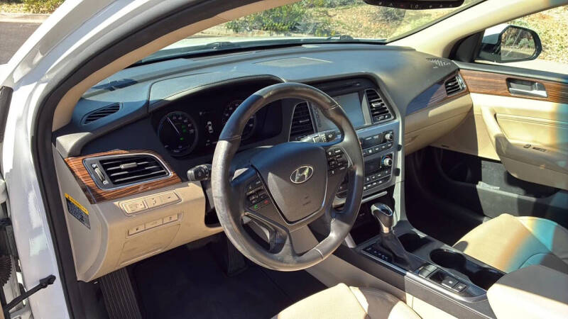 2017 Hyundai Sonata Hybrid