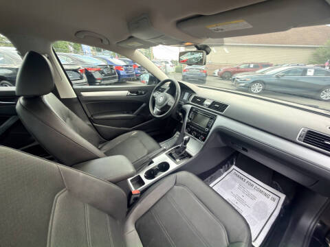 2013 Volkswagen Passat SE PZEV
