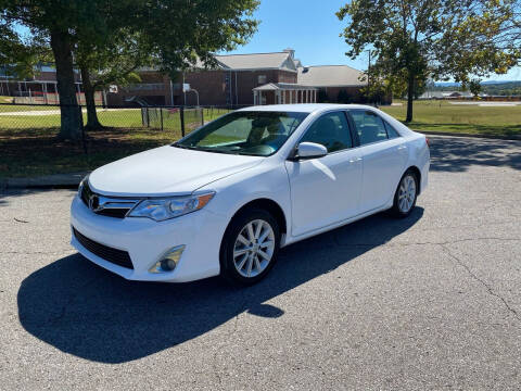 2013 Toyota Camry Hybrid for sale at Tennessee Valley Wholesale Autos LLC in Huntsville AL