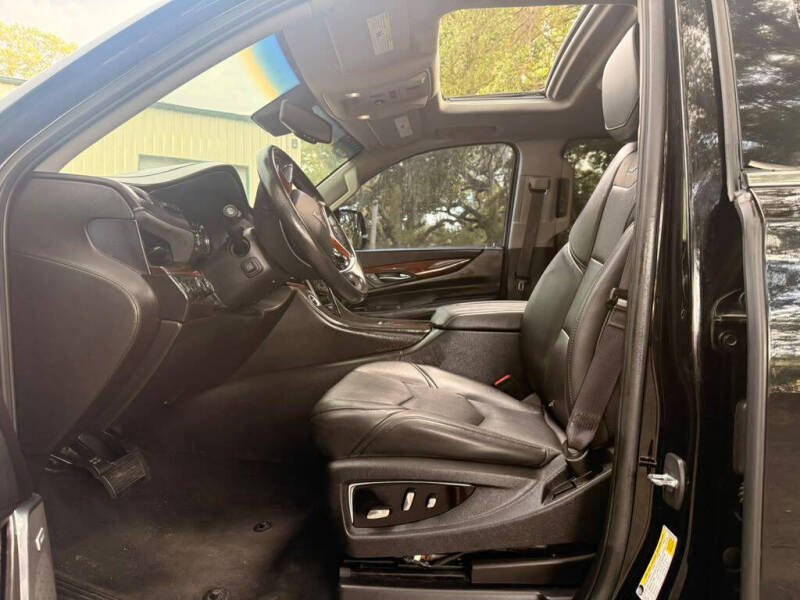 2016 Cadillac Escalade ESV Luxury Collection