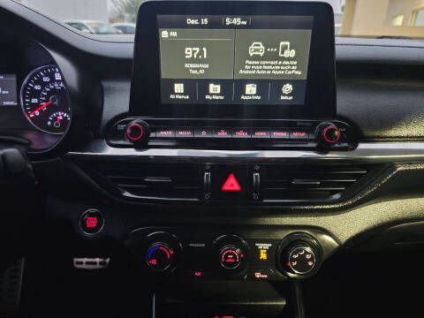 2021 Kia Forte GT Line