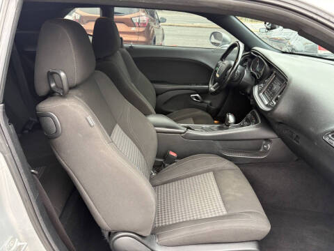 2020 Dodge Challenger SXT