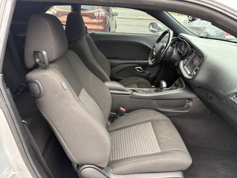 2020 Dodge Challenger SXT