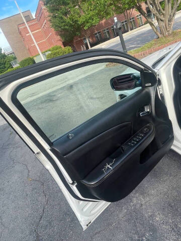 2011 Chrysler 200 Limited