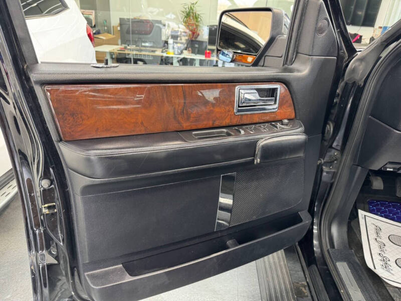 2017 Lincoln Navigator L Select