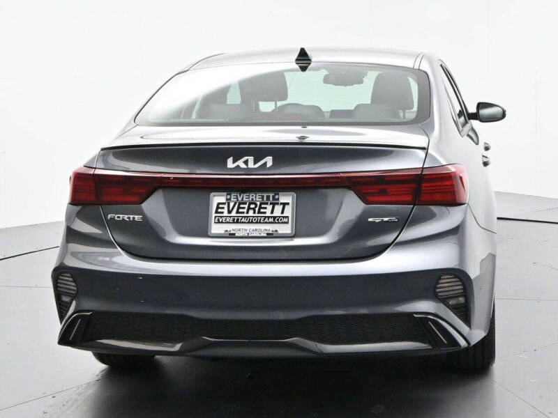 2022 Kia Forte GT Line
