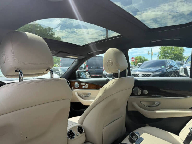 2017 Mercedes-Benz E-Class E 300 4MATIC