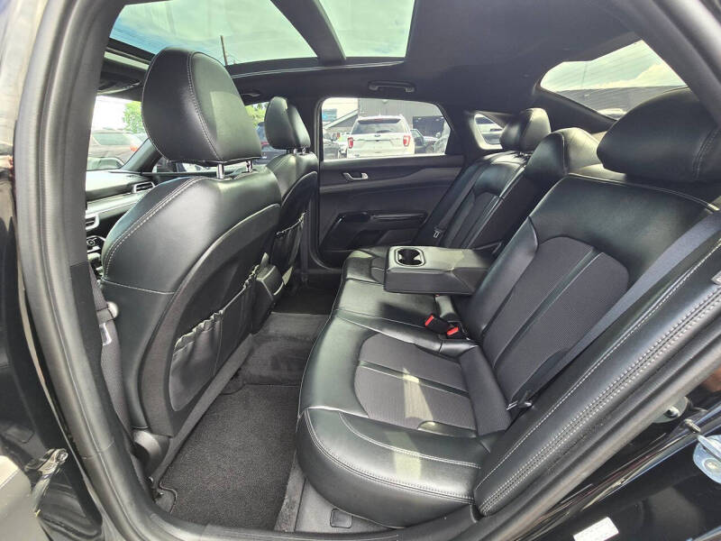 2022 Kia K5 GT-Line