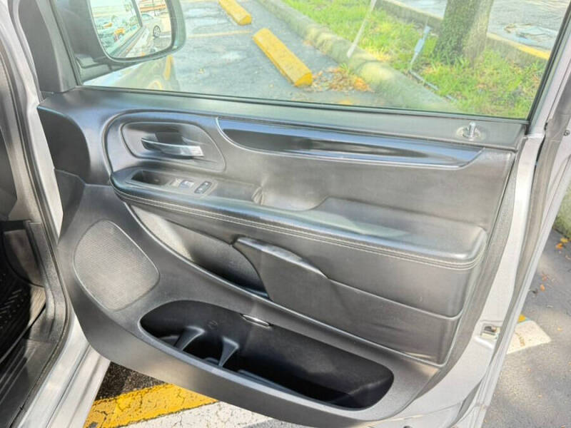 2017 Dodge Grand Caravan