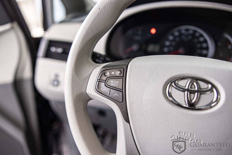 2012 Toyota Sienna