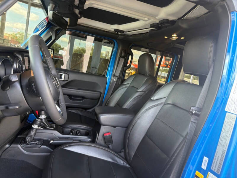 2023 Jeep Wrangler Sahara Altitude