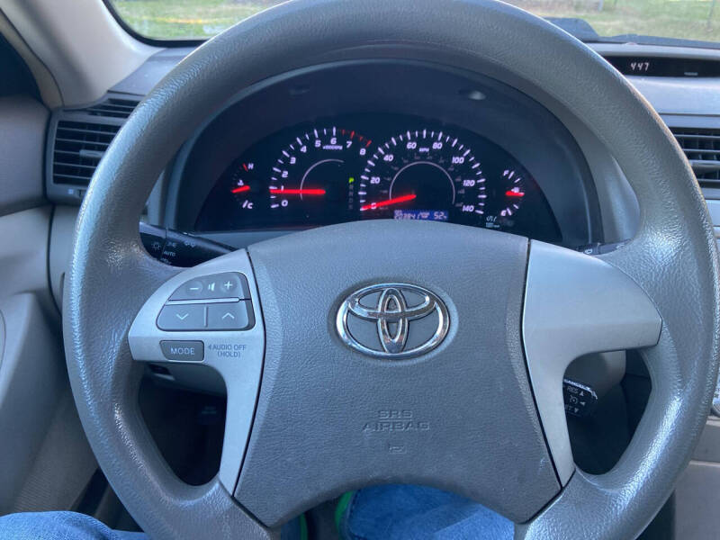 2010 Toyota Camry LE