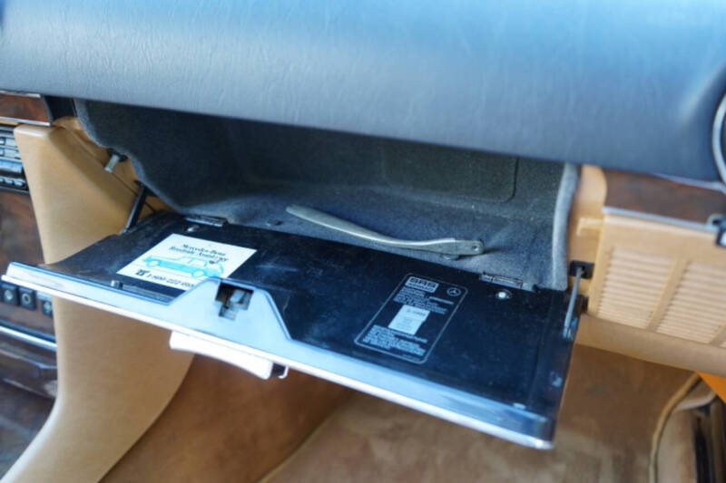 1989 Mercedes-Benz 560SL