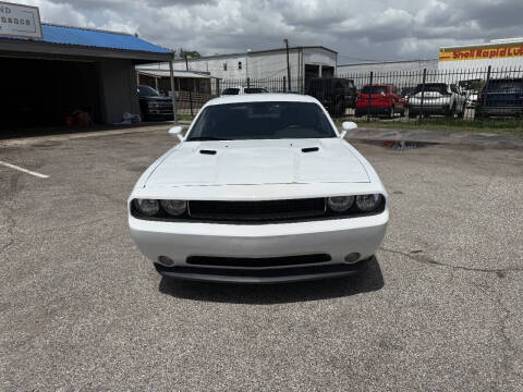 2014 Dodge Challenger SXT