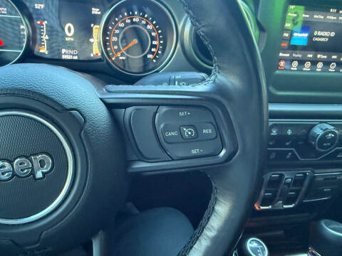 2022 Jeep Gladiator Sport