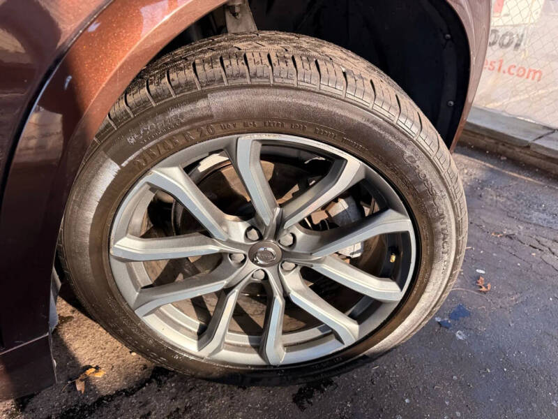 2018 Volvo XC90 T6 Momentum