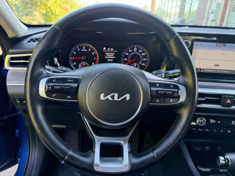 2023 Kia K5 EX