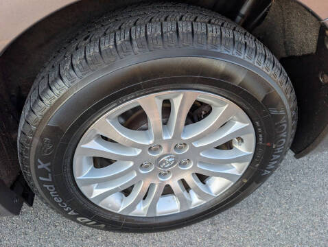 2017 Toyota Sienna XLE 8-Passenger