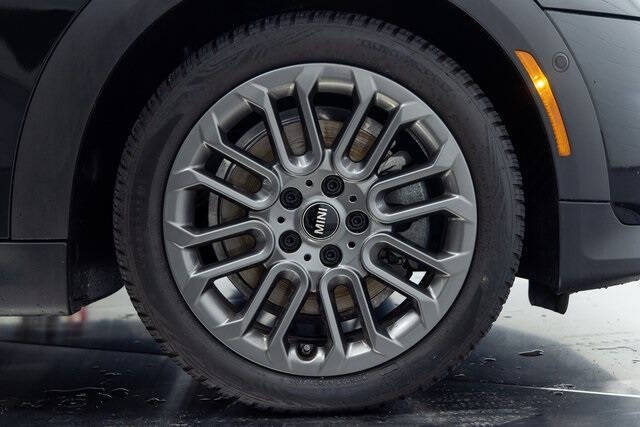 2025 MINI Hardtop 2 Door Cooper Signature Trim