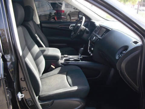 2017 Nissan Pathfinder S