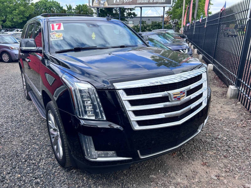 2017 Cadillac Escalade Luxury