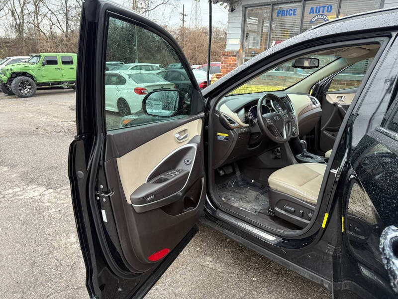 2017 Hyundai Santa Fe SE