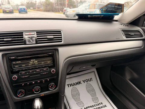 2014 Volkswagen Passat 1.8T Wolfsburg Edition PZEV