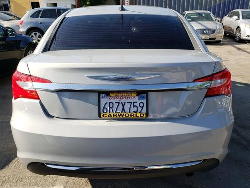 2011 Chrysler 200 LX